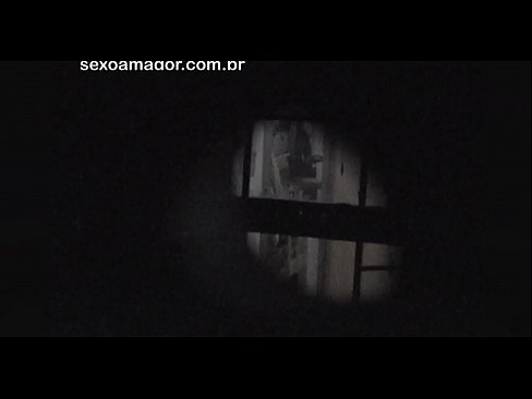 ❤️ Blondie bakal diam-diam videotaped dening tetanggan voyeur umpetaken konco bricks kothong ☑ Cukup porno ing pornojv.porno-filmy.ru ❌❤